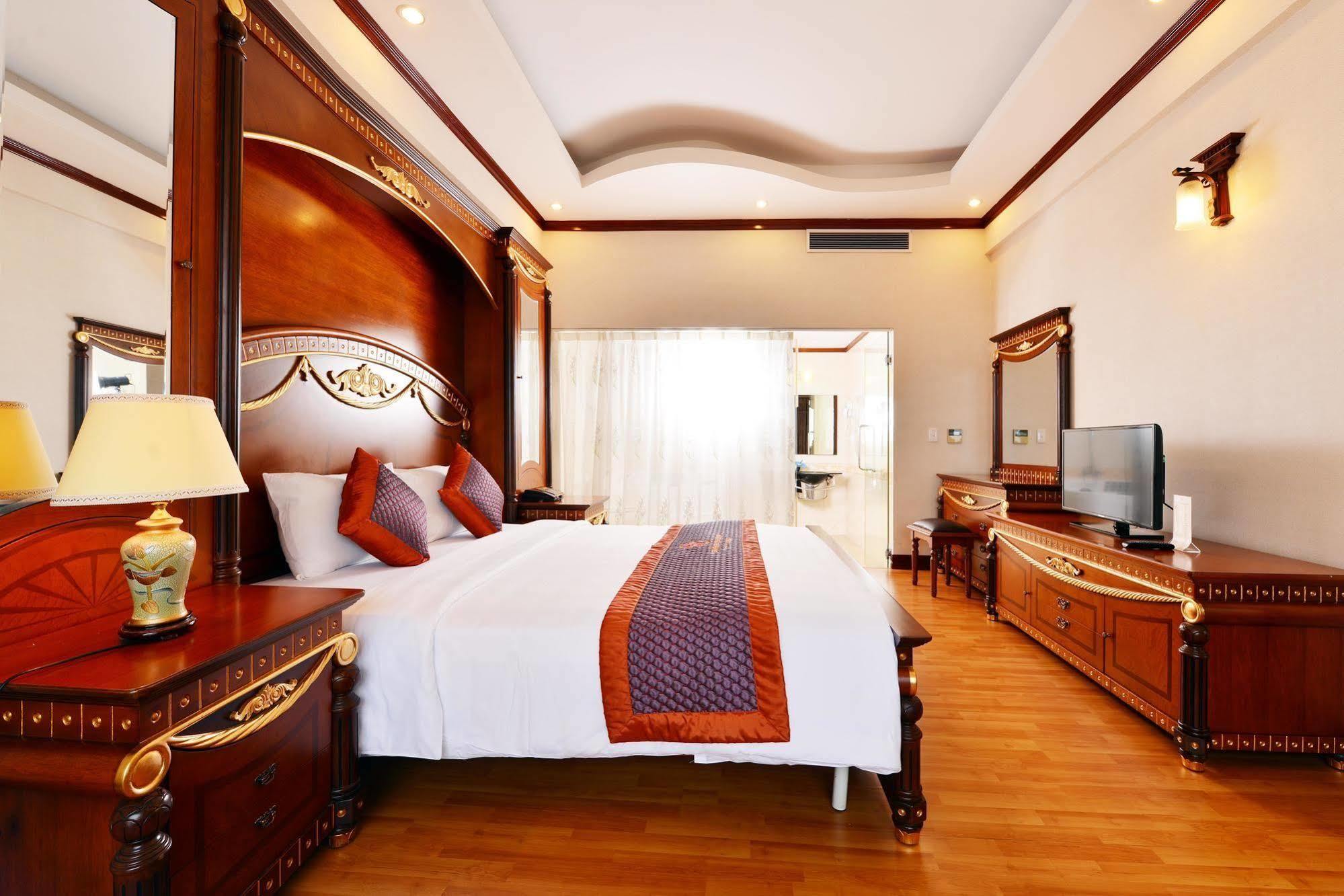 Grand Ha Long Hotel Exterior photo